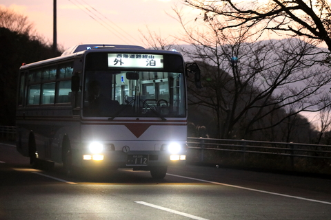 作品8西海道路を行くの画像